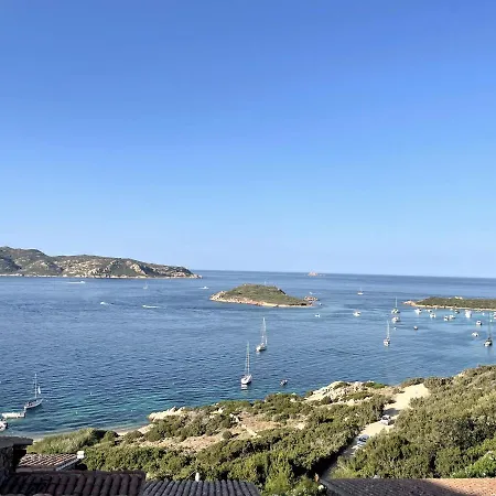 Punta Est Trilocale Soppalco Con Terrazza Vista Mare Apartment Capo Coda Cavallo