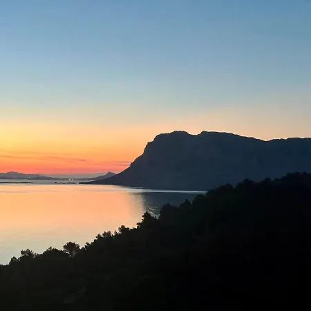 Punta Est Trilocale Soppalco Con Terrazza Vista Mare