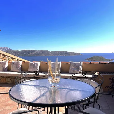 Punta Est Trilocale Soppalco Con Terrazza Vista Mare