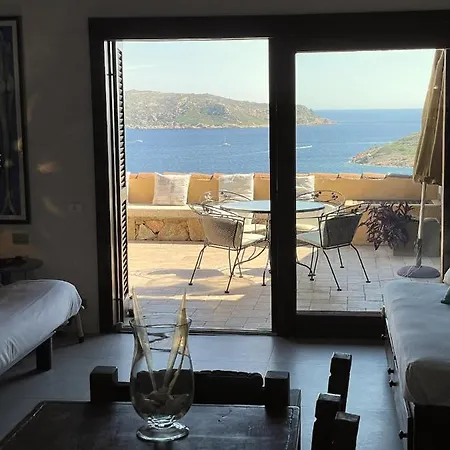 Punta Est Trilocale Soppalco Con Terrazza Vista Mare *